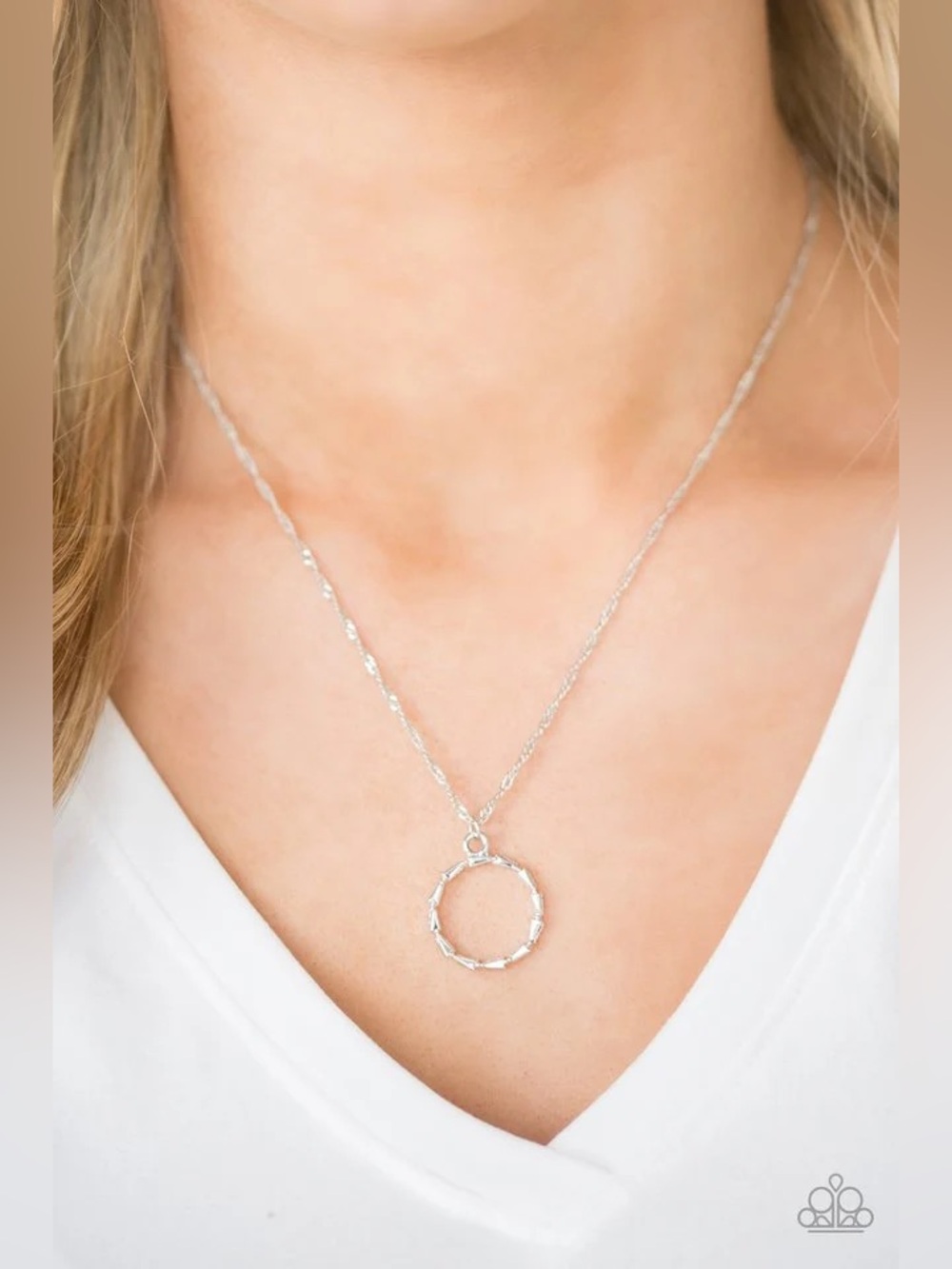 ❤️‍🔥5/$25❤️‍🔥 Simply Simple Silver Necklace